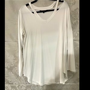 White amaryllis shirt XL